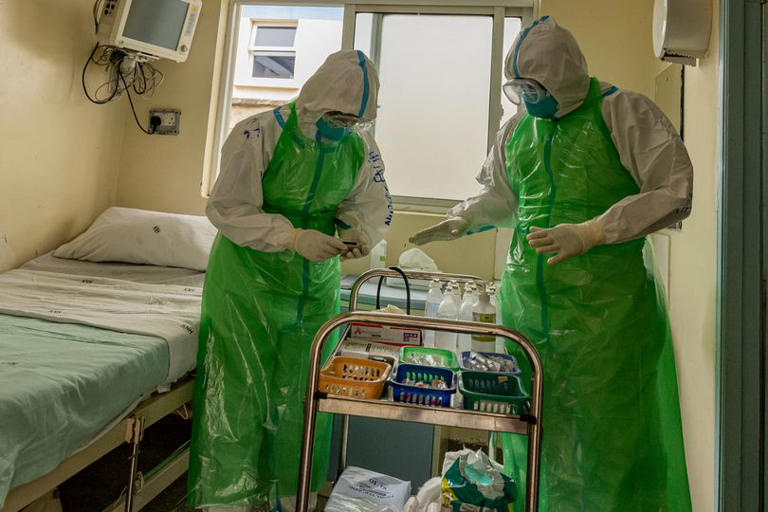 Suspected Ebola case puts UK hospital in lockdown as worries over ...