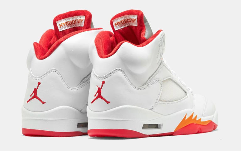First look at the 2026 'Sunset' Air Jordan 5