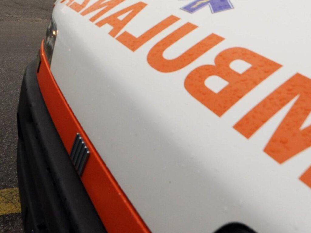 Collassa per strada dopo il turno di lavoro, morto operaio di 59 anni ...