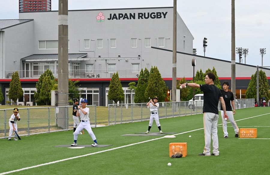 日本ラグビー協会、アビスパ福岡と地域活性化へ覚書締結。ホークスジュニアとの連携も