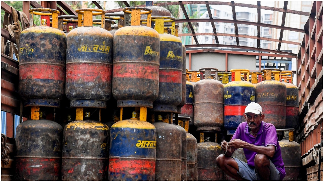 Commercial LPG gets cheaper, no relief for households yet