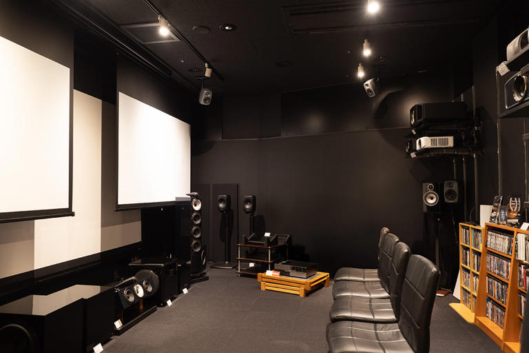 アバック新宿本店、GENELEC“アクティブスピーカー”によるシアター提案