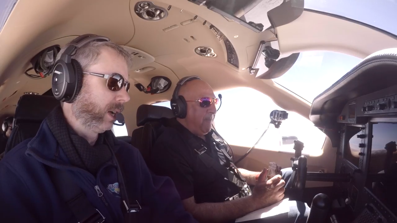 Watch this aircraft drop from 30,000+ feet into a dangerous landing ...
