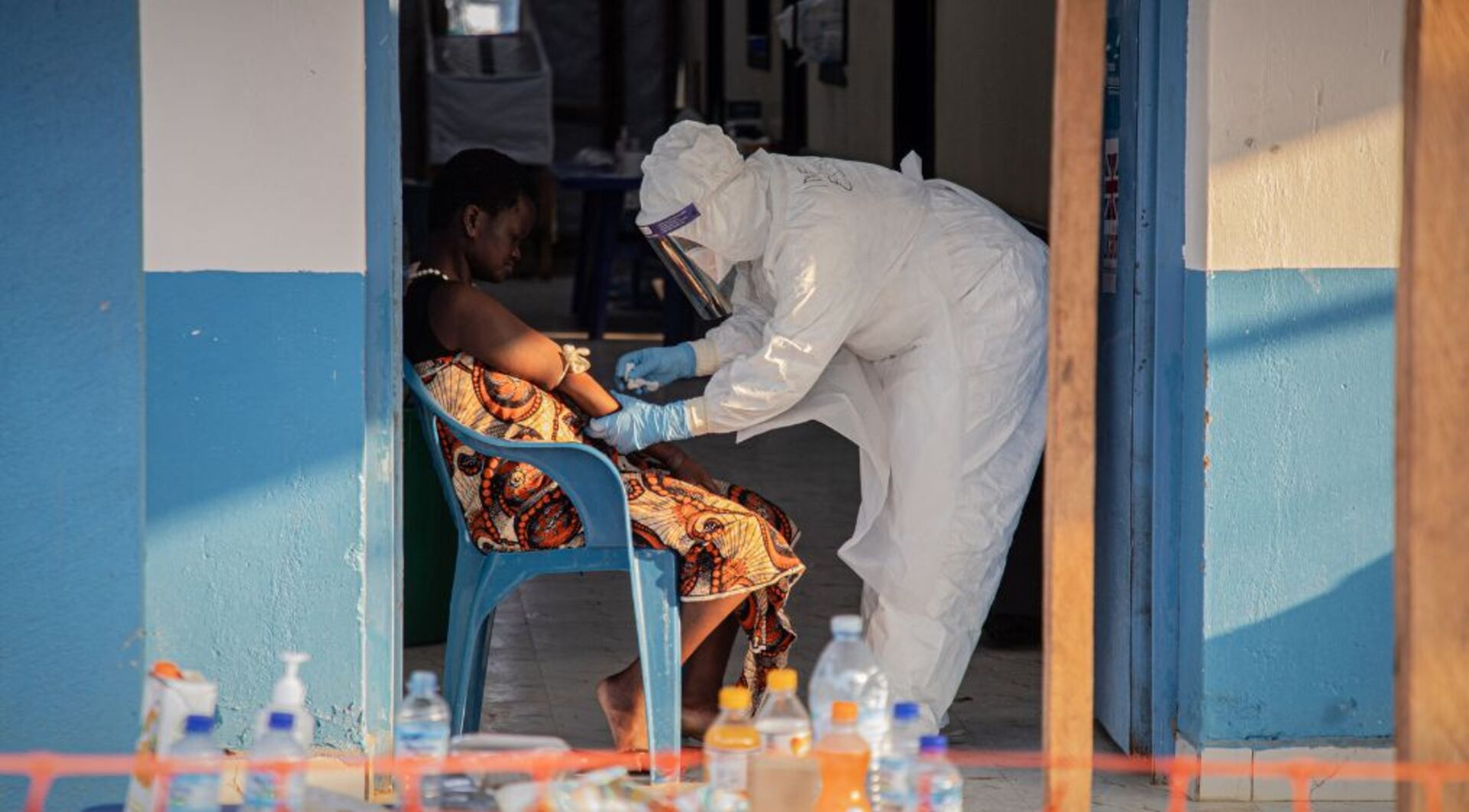 DRC Ebola response battles conflict, mistrust and testing delays