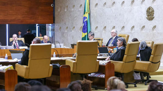 Tribunais descumprem limite a penduricalhos e salários passam de R$1 milhão