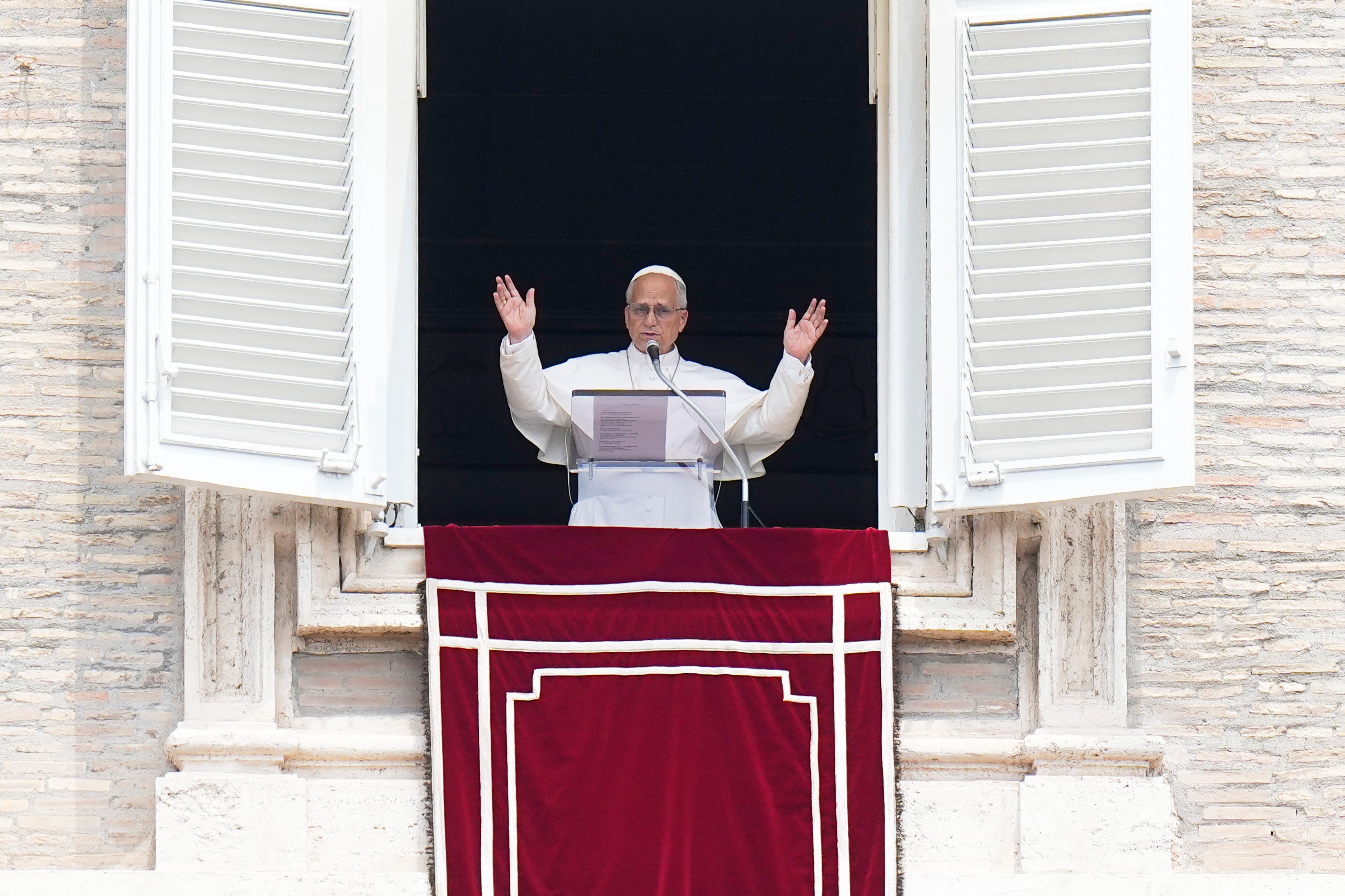 Vatican faces rift after faction defies Pope Leo