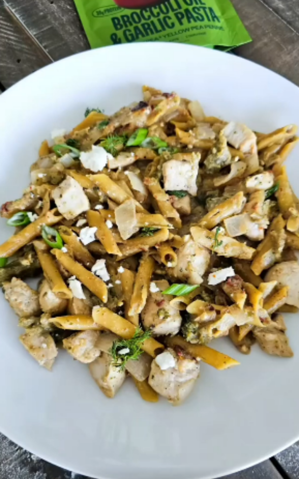 Creamy chicken rotini: High-protein 15-minute pasta recipe