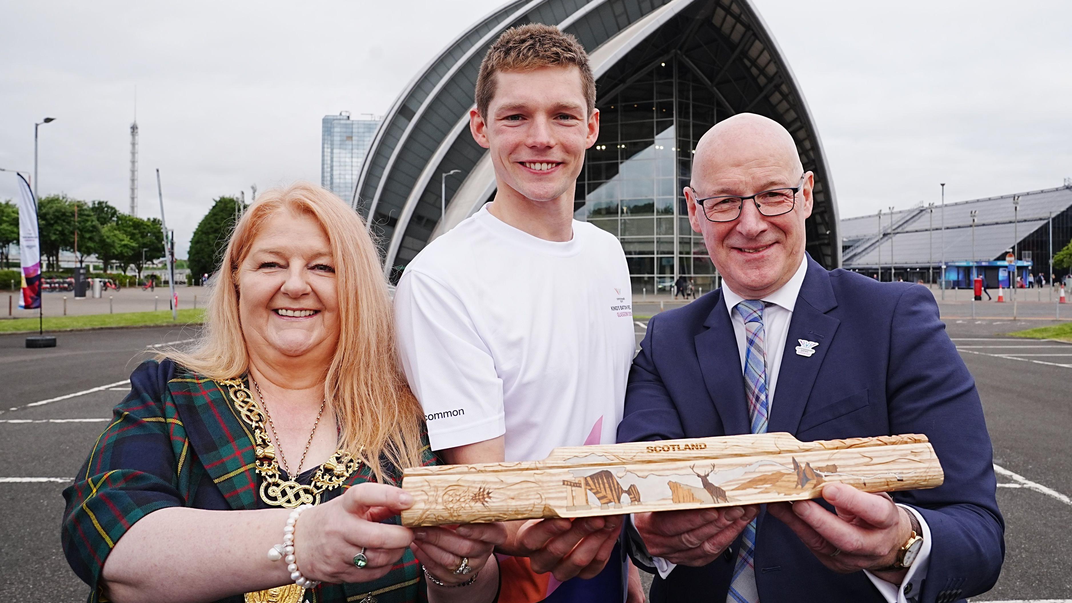 Commonwealth Games baton relay begins Scottish leg in Glasgow