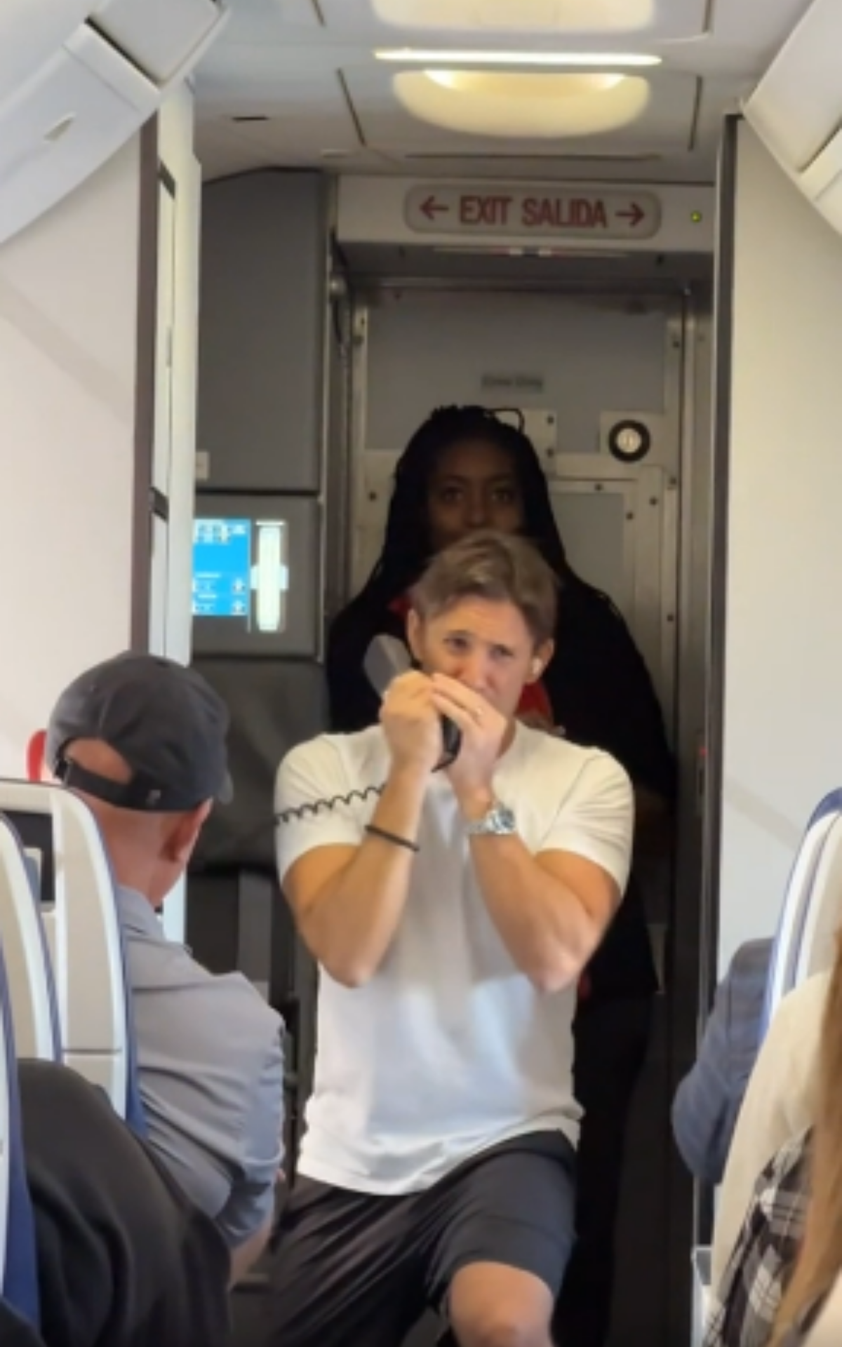 What happened on the plane that made everyone cheer