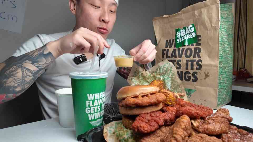 Wingstop mukbang! Part 1