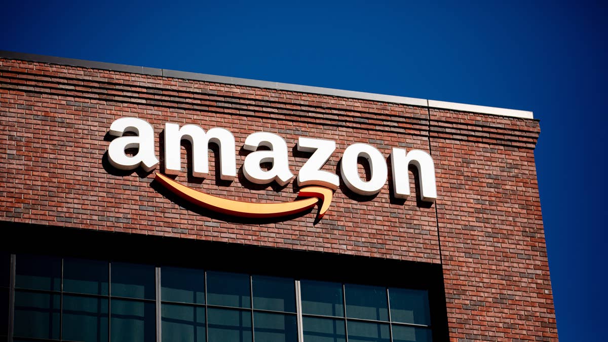 Amazon's ergonomic outdoor bench is perfect 'to watch the birds and sunsets'