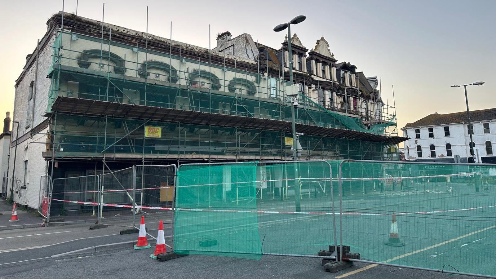 Council has go ahead to demolish private building