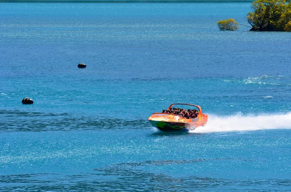 17 adventure tours in New Zealand