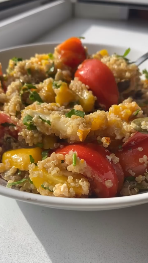 Simple quinoa salad ideas for a nutritious homemade meal