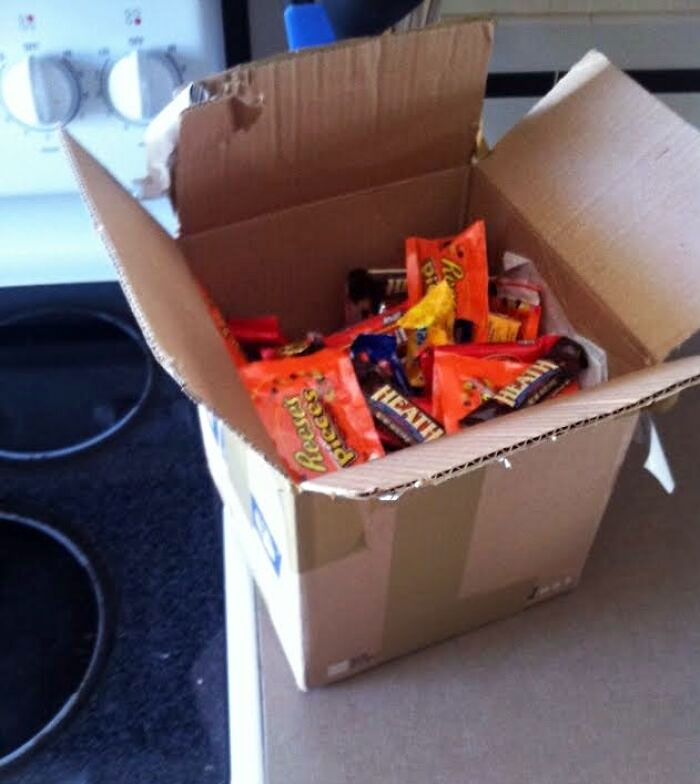 44 Times Parents Proved They Will Never Stop Babying Their Adult Kids