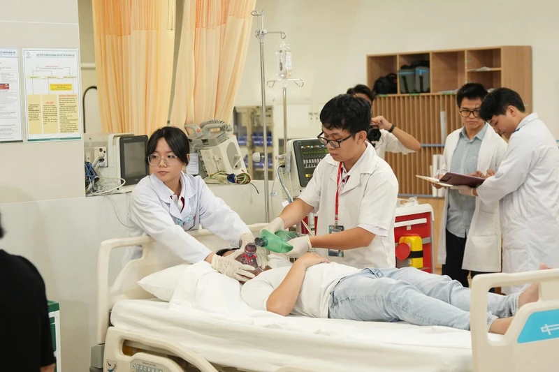 Thêm trường đại học Việt Nam được ECFMG công nhận, sinh viên y khoa rộng cửa ra thế giới
