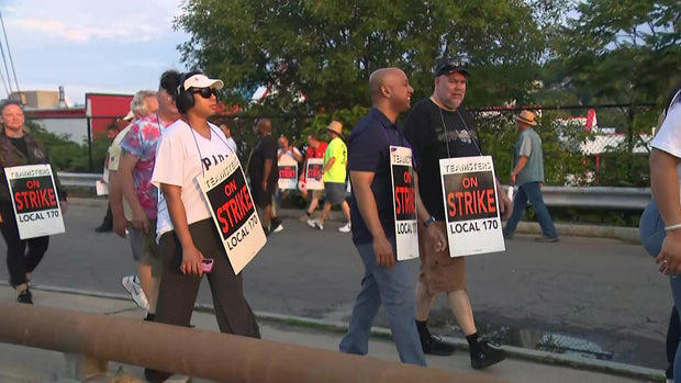Merrimack Valley Transit bus drivers, mechanics go on strike over ...
