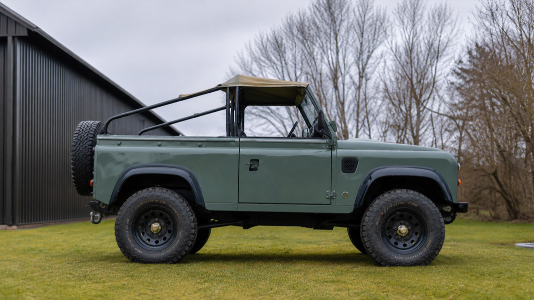 What makes this the fastest Land Rover