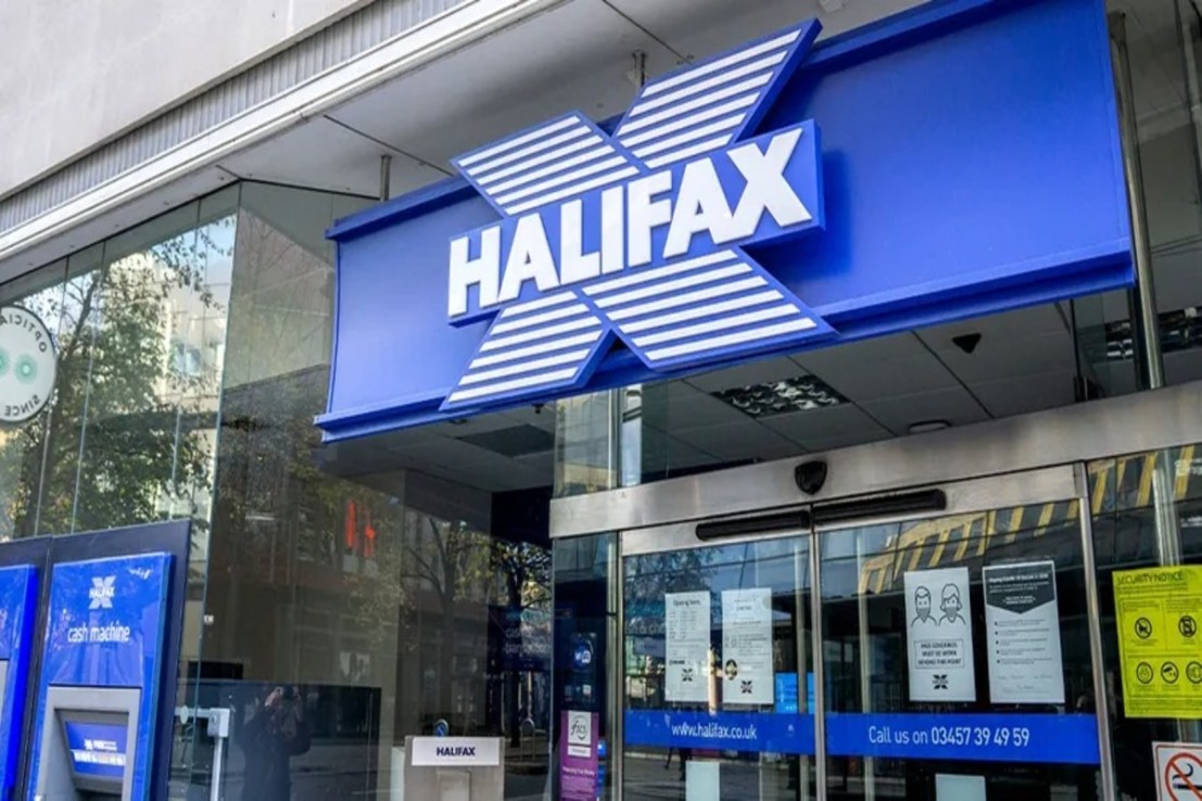 Halifax ends 173-year high street run as Lloyds ditches branding