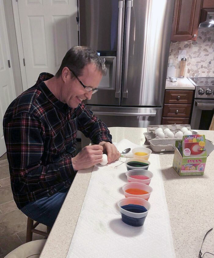 44 Times Parents Proved They Will Never Stop Babying Their Adult Kids