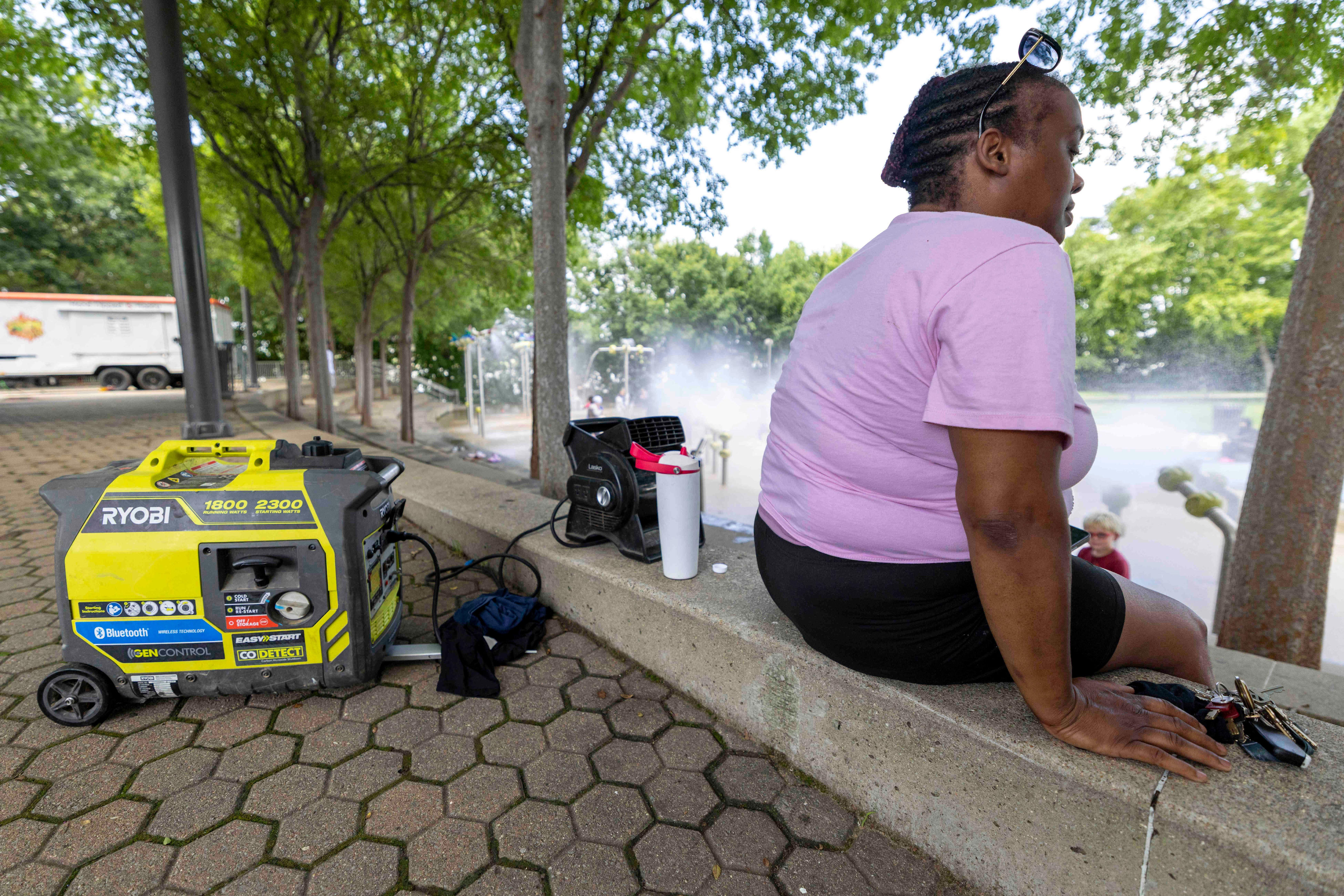Using a generator? Experts say keep these safety tips in mind