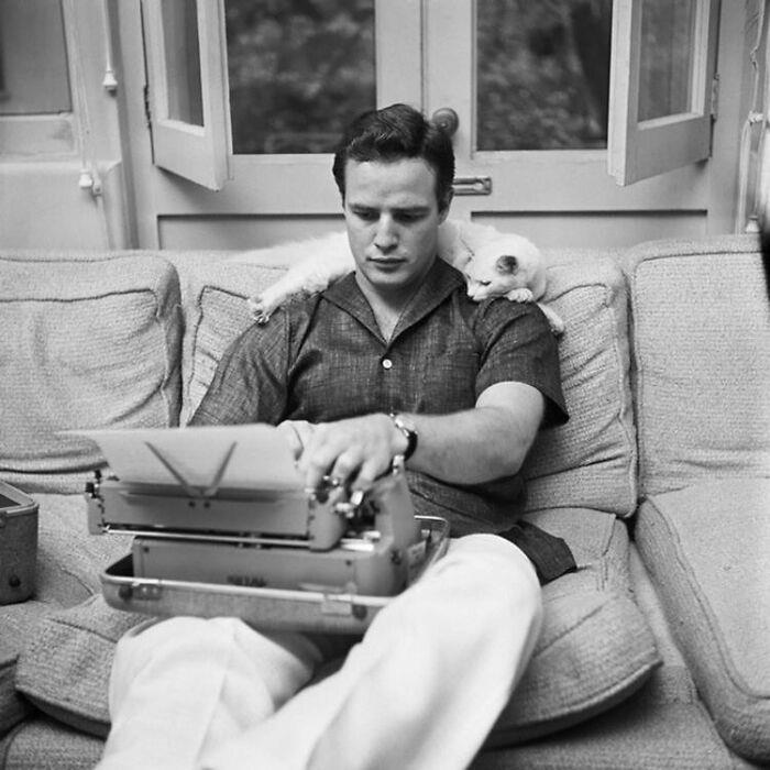 48 Rarely Seen Archive Photos Of Classic Hollywood Icons
