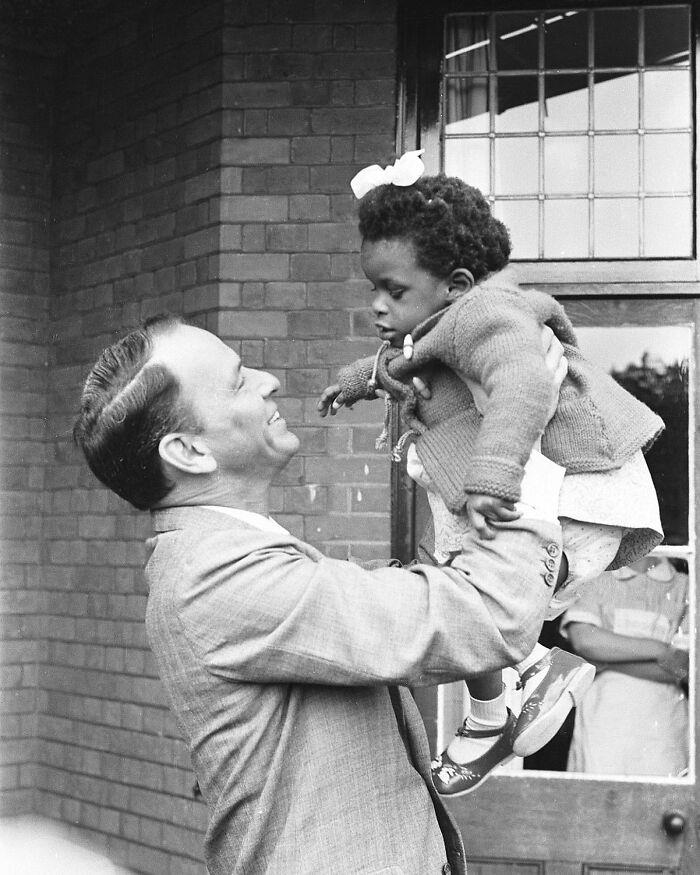 48 Rarely Seen Archive Photos Of Classic Hollywood Icons