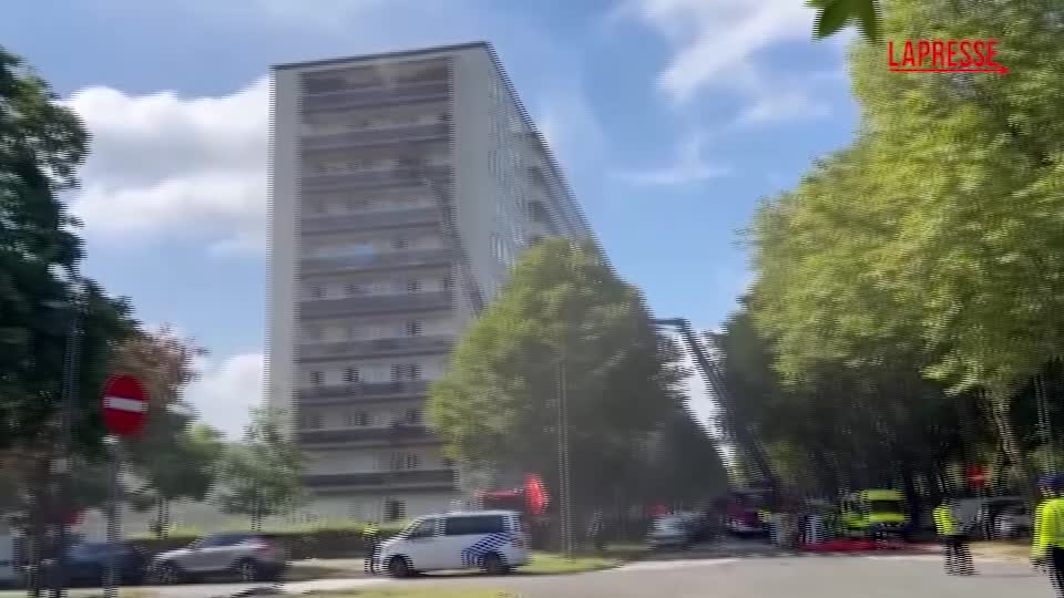 belgio-incendio-in-un-condominio-ad-anversa-i-soccorsi
