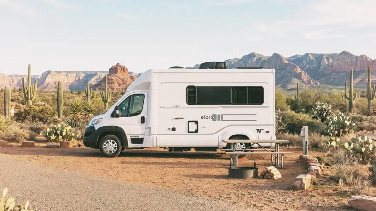 Winnebago’s new 20-foot motorhome packs a real bathroom and sleeps four