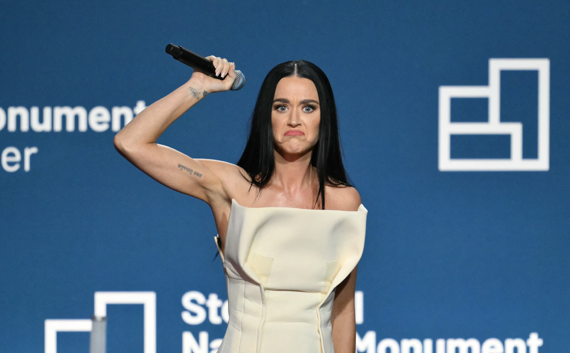 Awkward moments when music stars played to tiny crowds