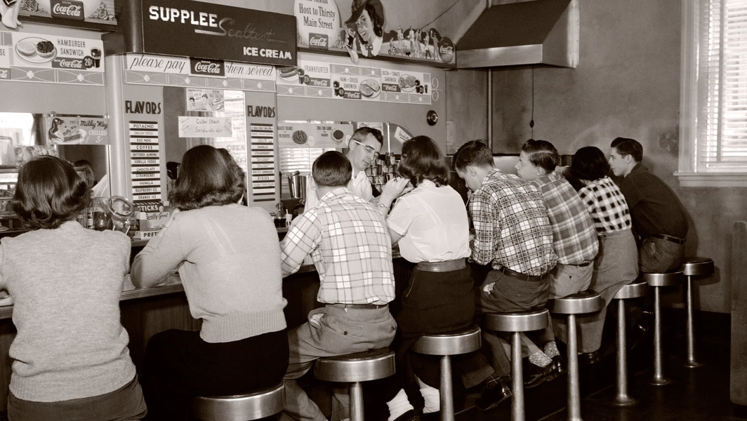 14-defining-aspects-of-1950s-teen-life