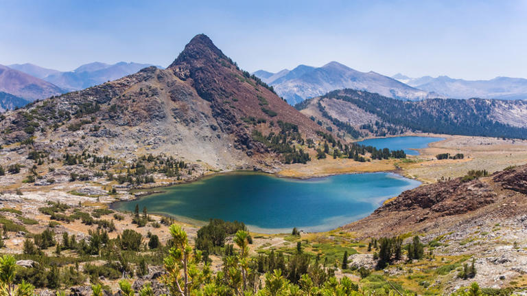 Nestled in Yosemite National Park is an underrated mountain hike to ...