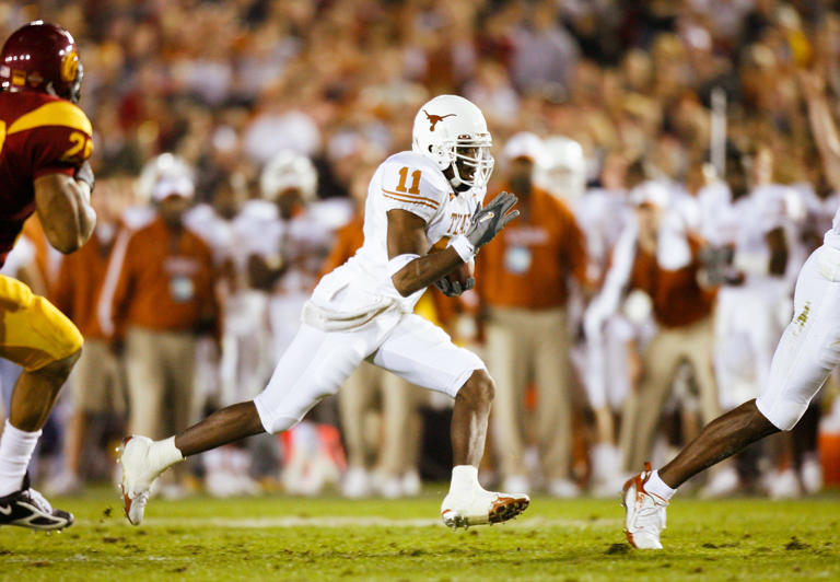 Countdown to kickoff: Flash back to former Longhorns RB Ramonce Taylor