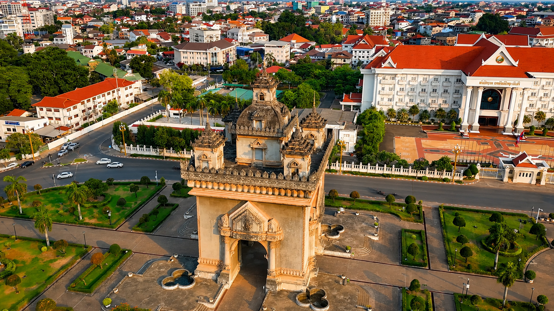 A capital city built around a national symbol