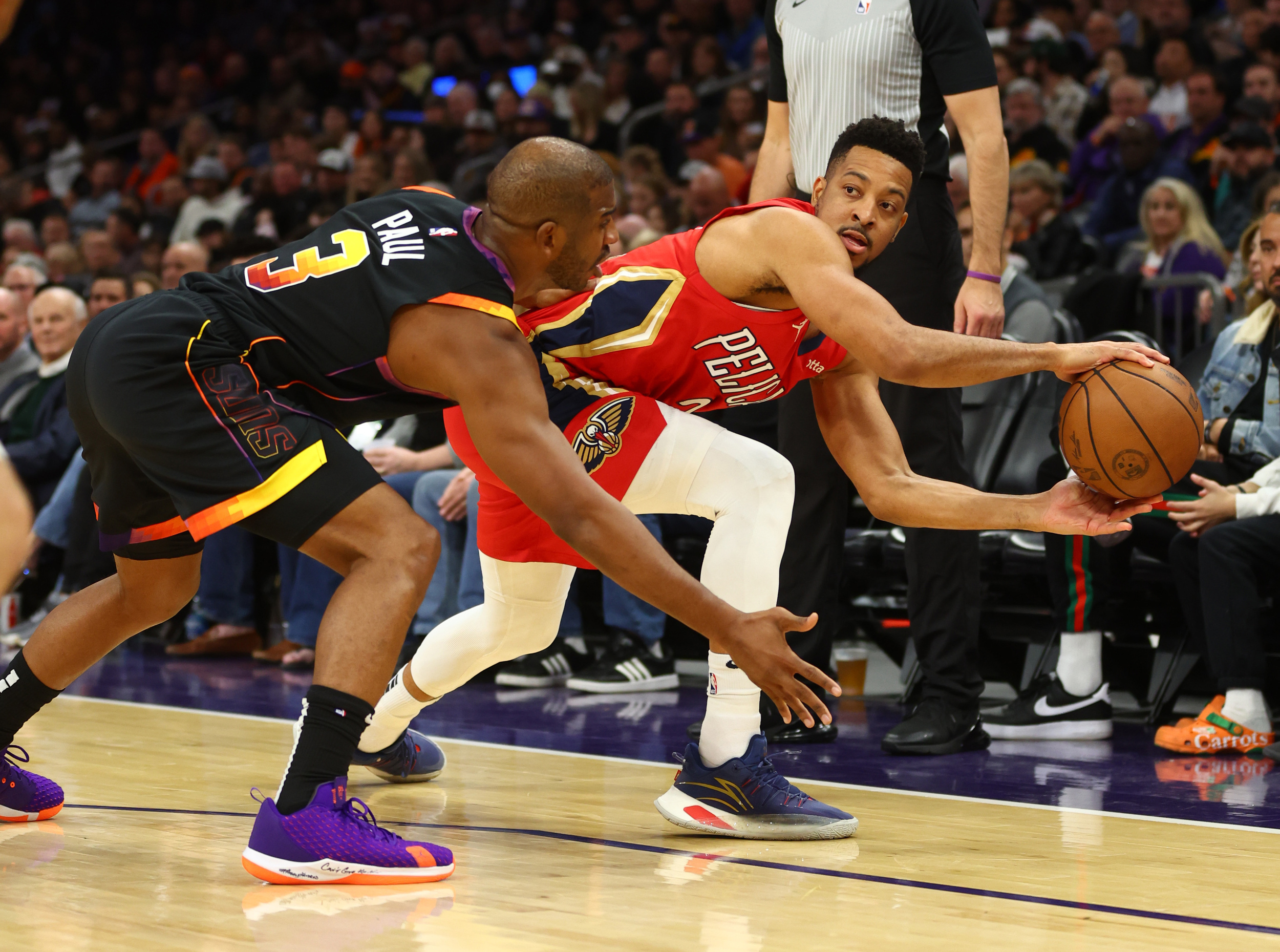 Hawks, CJ McCollum agree to one-year extension