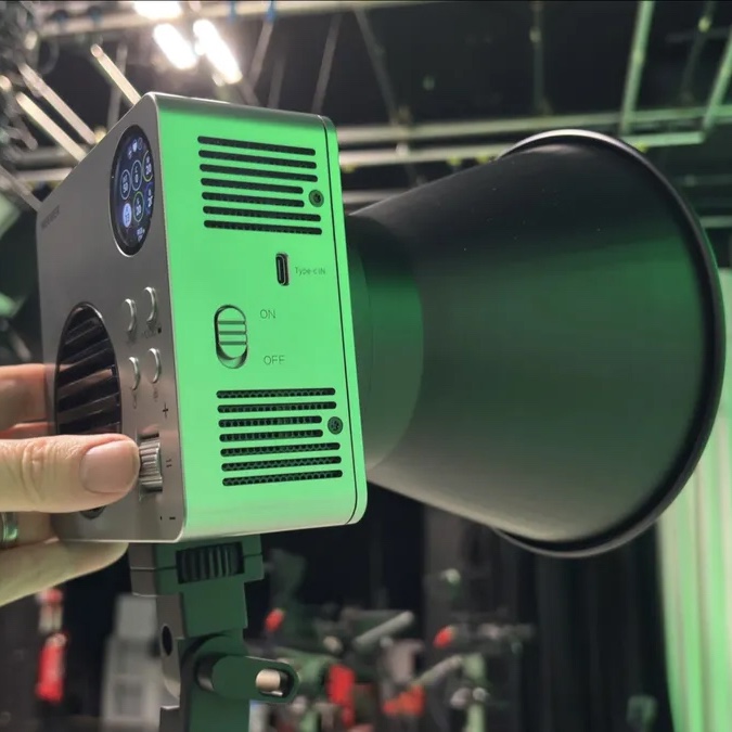 The Godox ML150Bi is a continuous studio light that you can use anywhere!