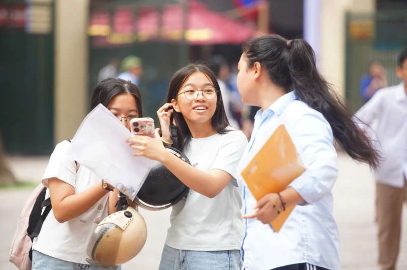 Hà Nội xét tuyển lớp 10 được không?