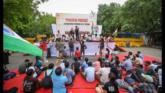 The Delhi Police stated that permission for the demonstration was granted only for June 20 and strictly within the permitted time frame