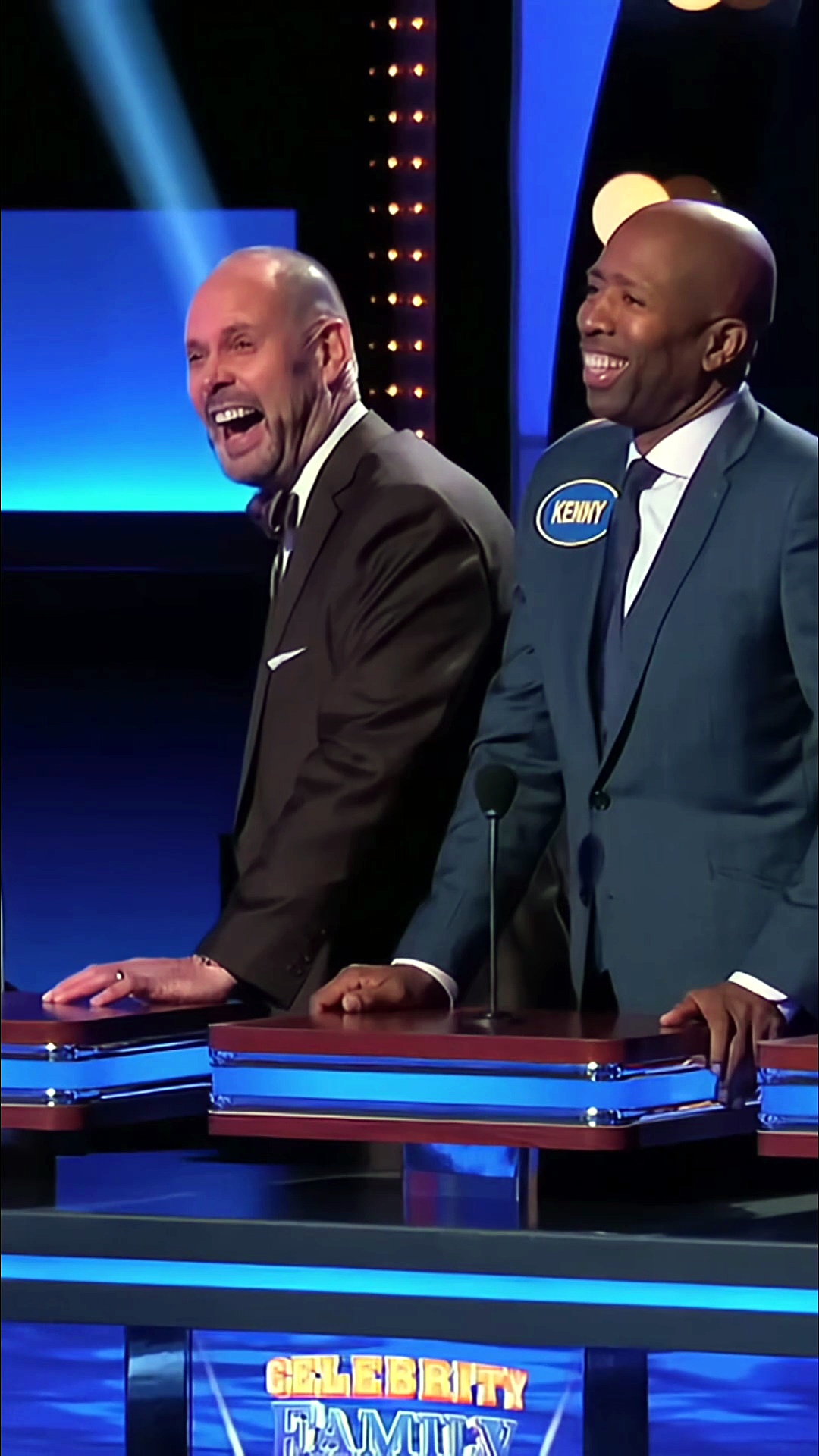 Shaq Delivers Playing Celebrity Family Feud Fast Money