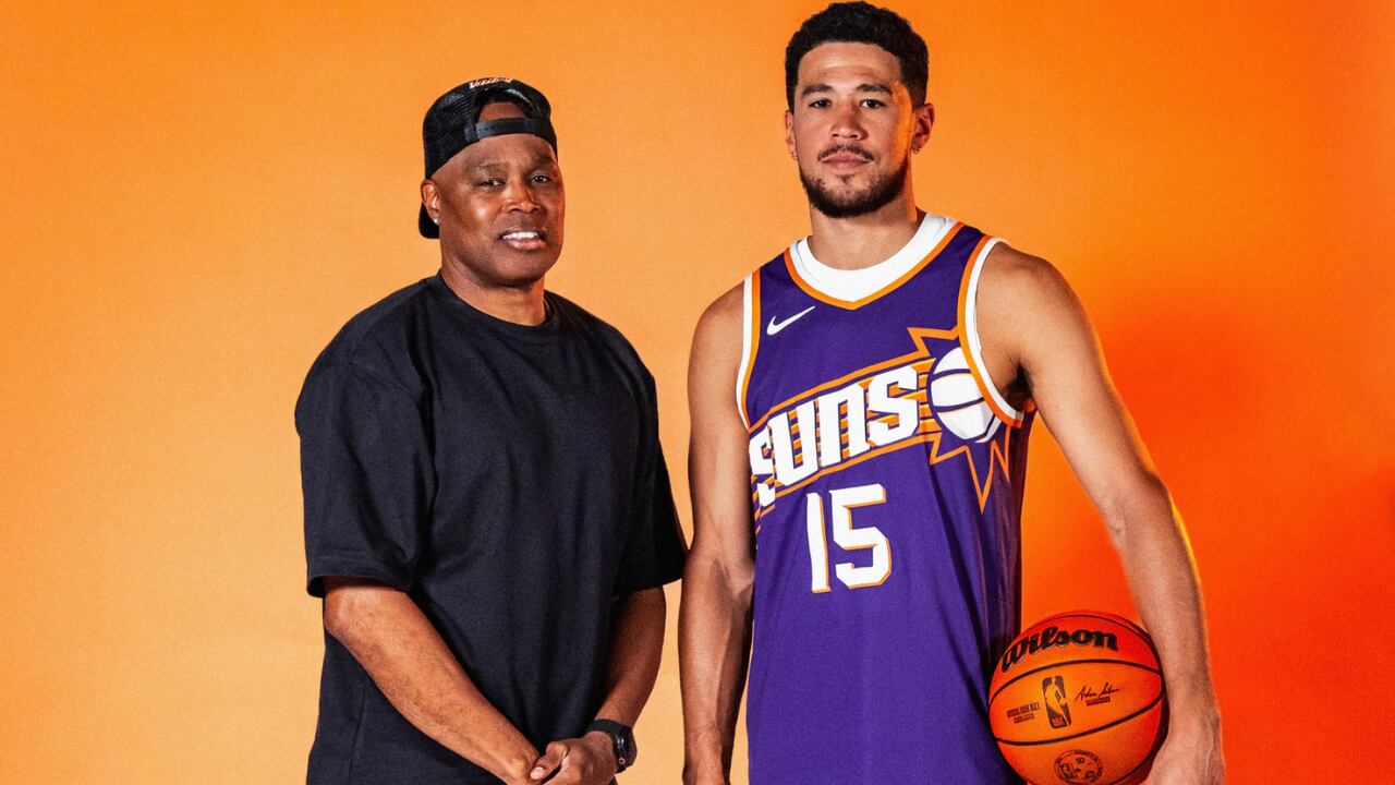 Devin Booker changes jersey number to honor his father