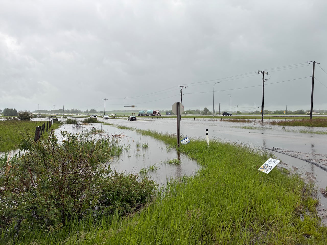 Heavy rain pushes Edmonton, neighbouring municipalities to urge stop to ...