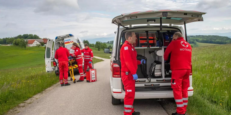 Tragischer Frontal-Crash: Zwei Menschen starben noch am Unfallort