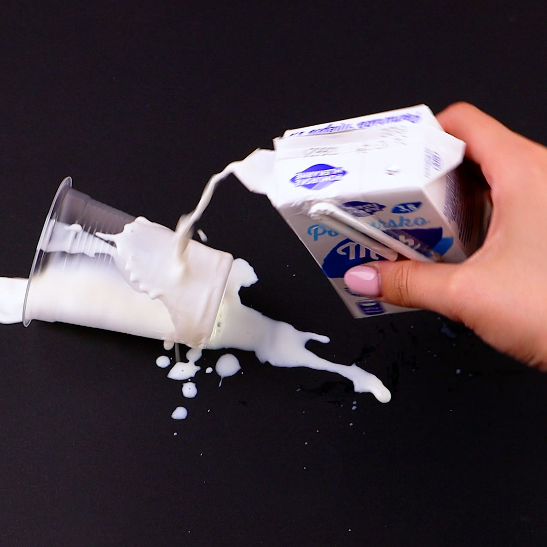 incredibile-trucco-per-aprire-il-cartone-del-latte-da-provare