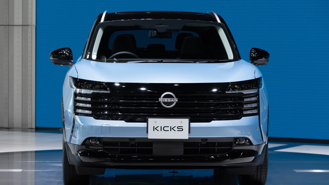 Nissan unveils hybrid Kicks SUV, eyes Australian launch