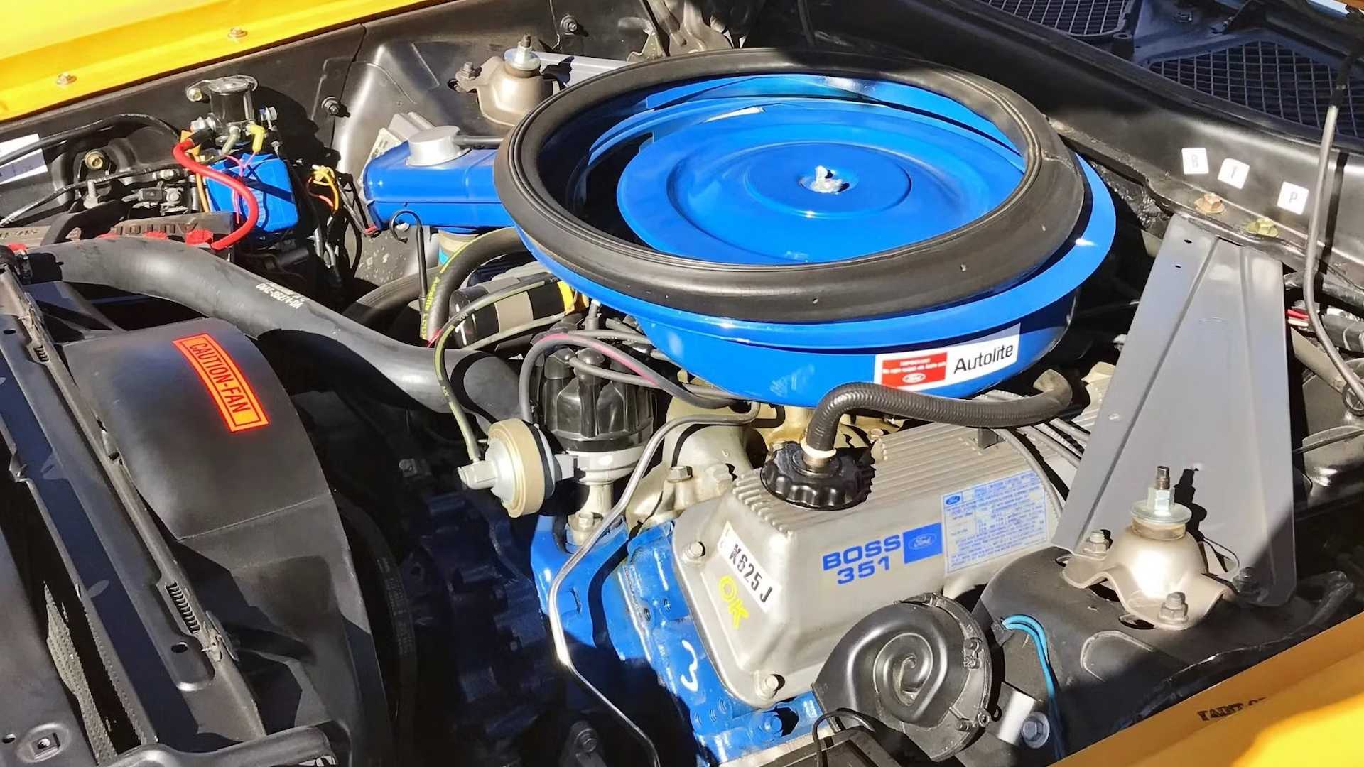 1971-ford-mustang-boss-351-cleveland-v8 copy