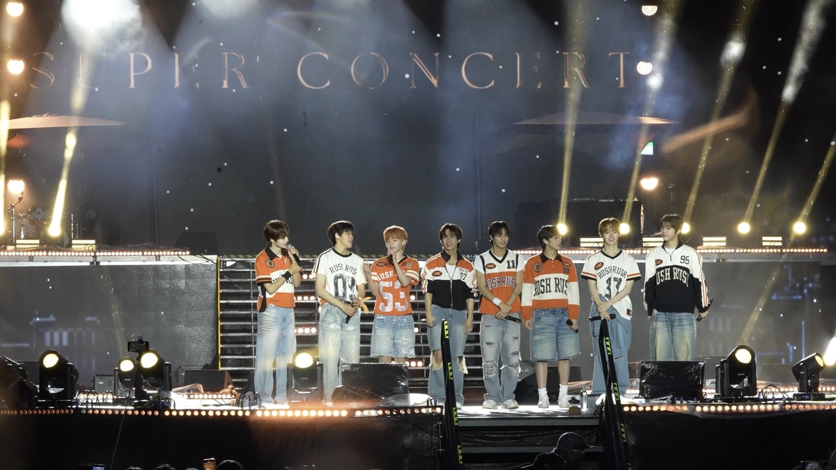 Rookie YUHZ amplifies the heat at a K-pop festival in Mongolia