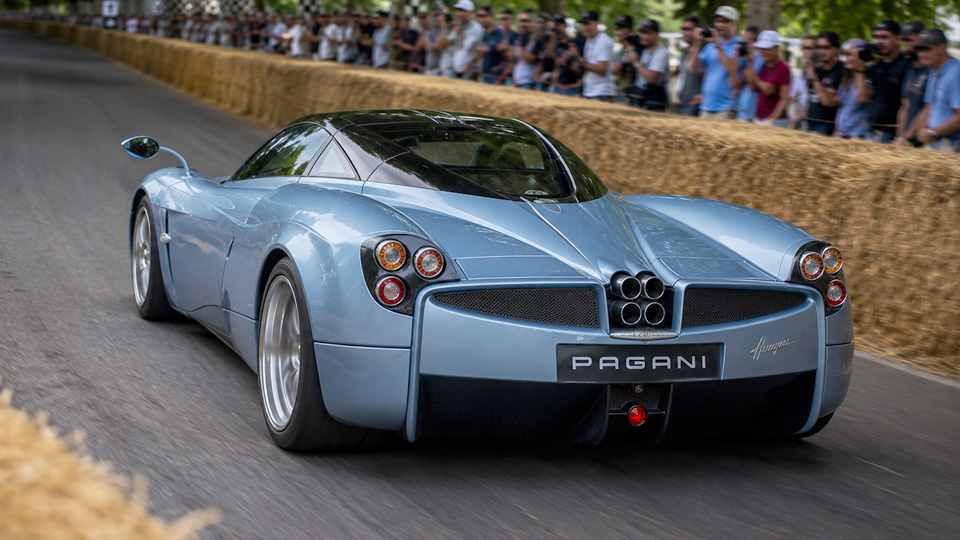 864HP Pagani Utopia unleashes twin-turbo V12 noise | Watch