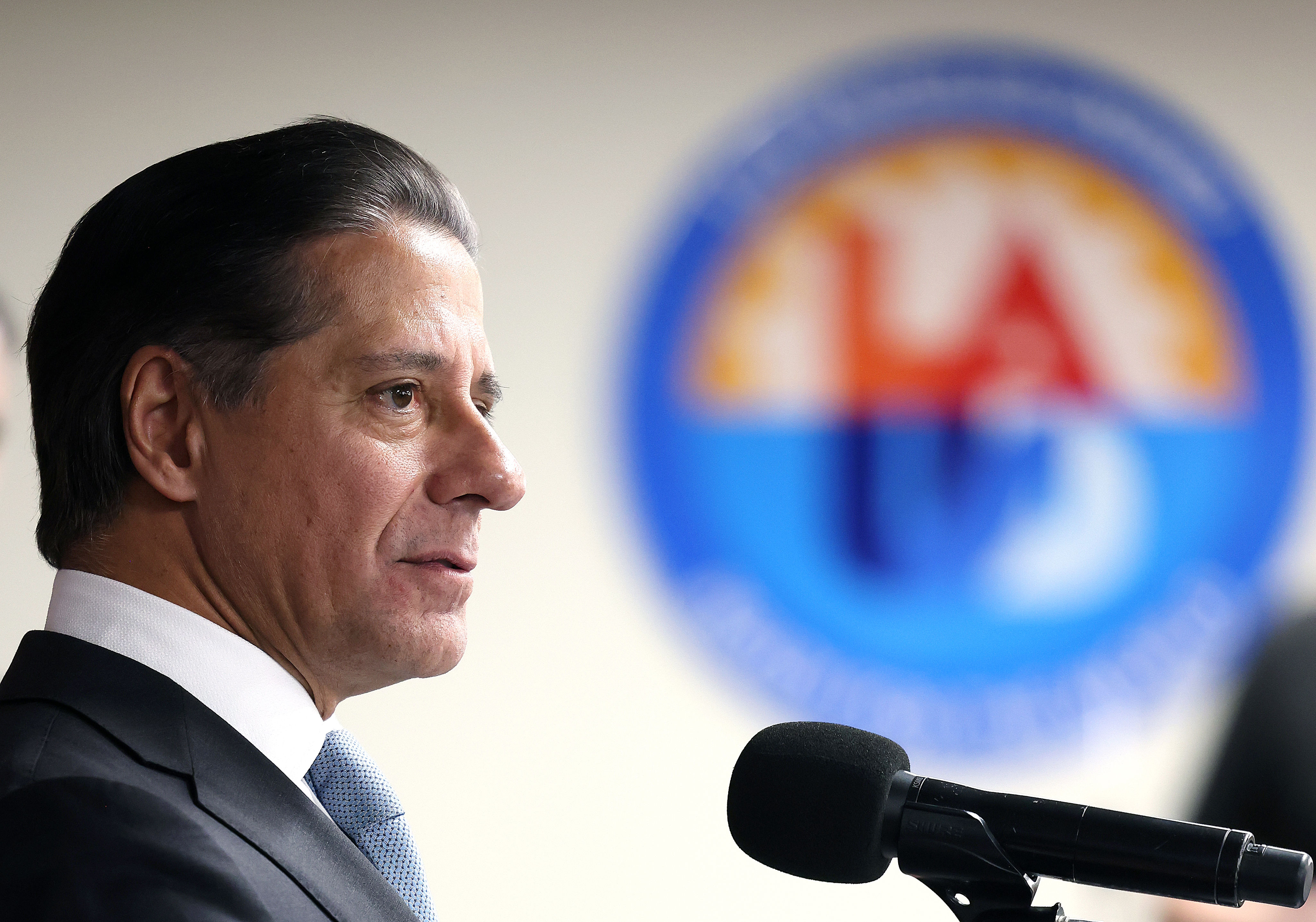 LAUSD superintendent Carvalho resigns months after FBI raid, district ...