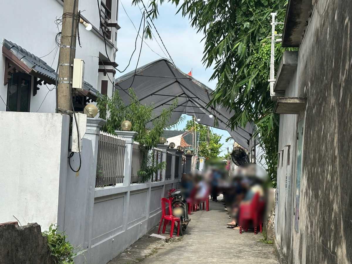 Đang xem bóng đá, người đàn ông ở Hưng Yên bị em vợ đâm tử vong