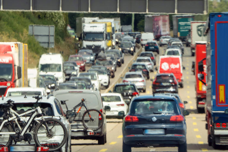 Luxus Stau Auf Der A9 Bilder
